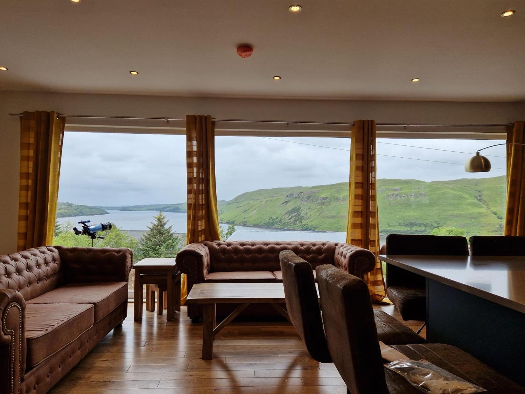 Luxury Cottage With Stunning Views By Fairy Pools 4 Carbost  Exteriör bild