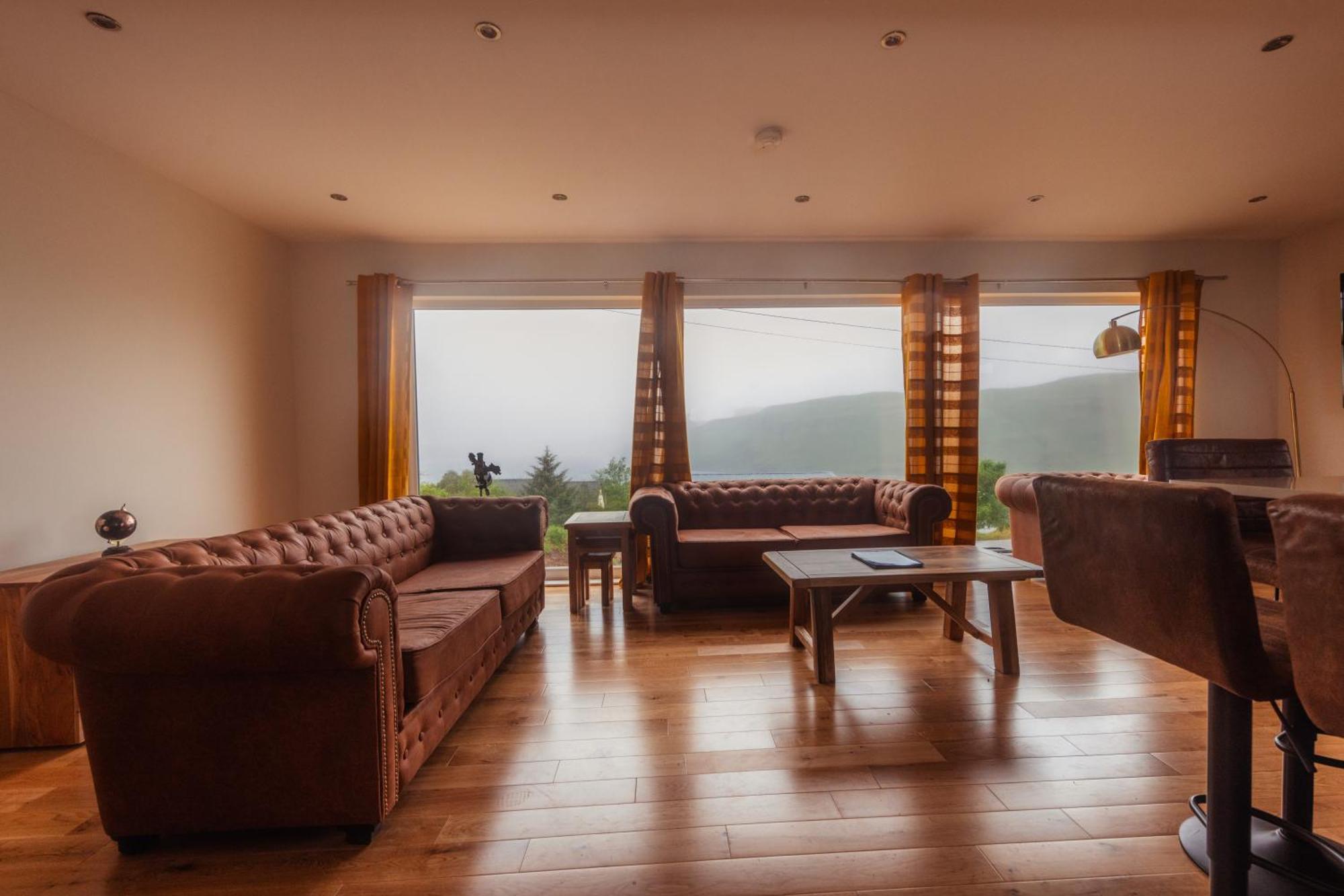 Luxury Cottage With Stunning Views By Fairy Pools 4 Carbost  Exteriör bild