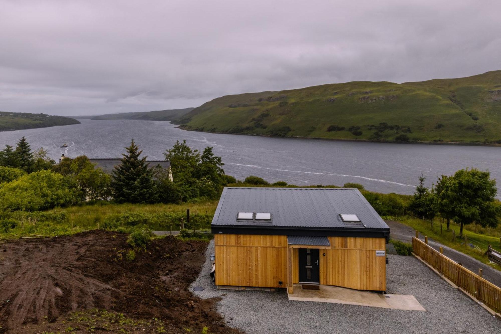 Luxury Cottage With Stunning Views By Fairy Pools 4 Carbost  Exteriör bild