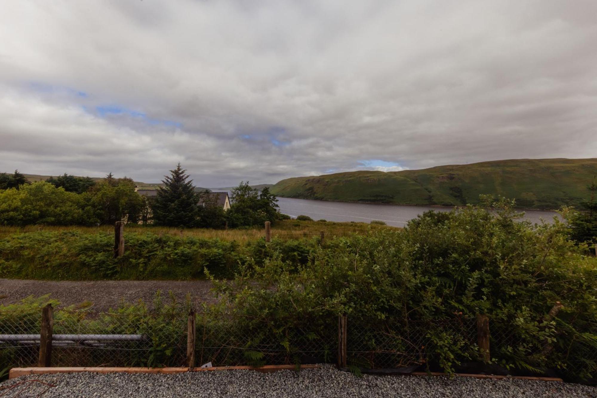 Luxury Cottage With Stunning Views By Fairy Pools 4 Carbost  Exteriör bild